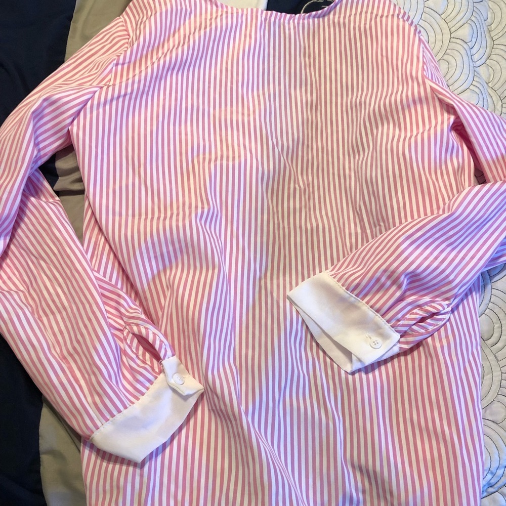 Long sleeve blouse with an open back